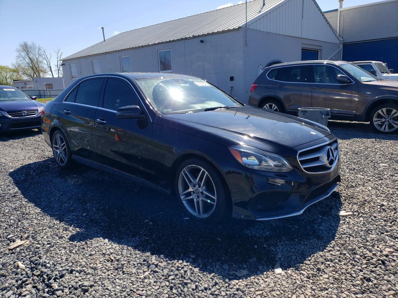 2015 Mercedes-Benz E 350 4Matic - Фото 4