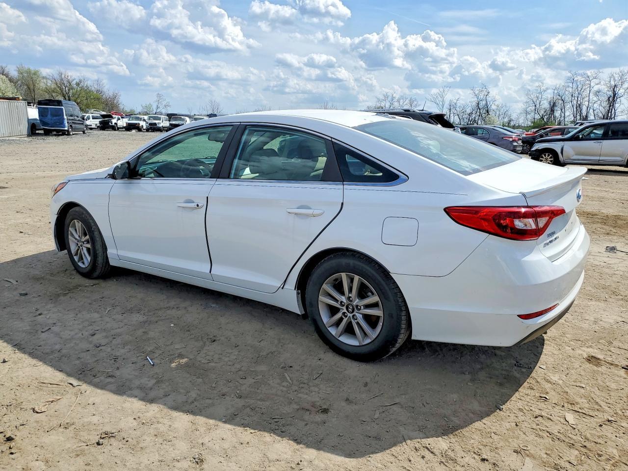2016 Hyundai Sonata Se - Фото 2