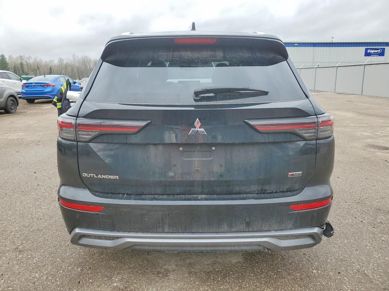 2025 Mitsubishi Outlander Se - Image 6