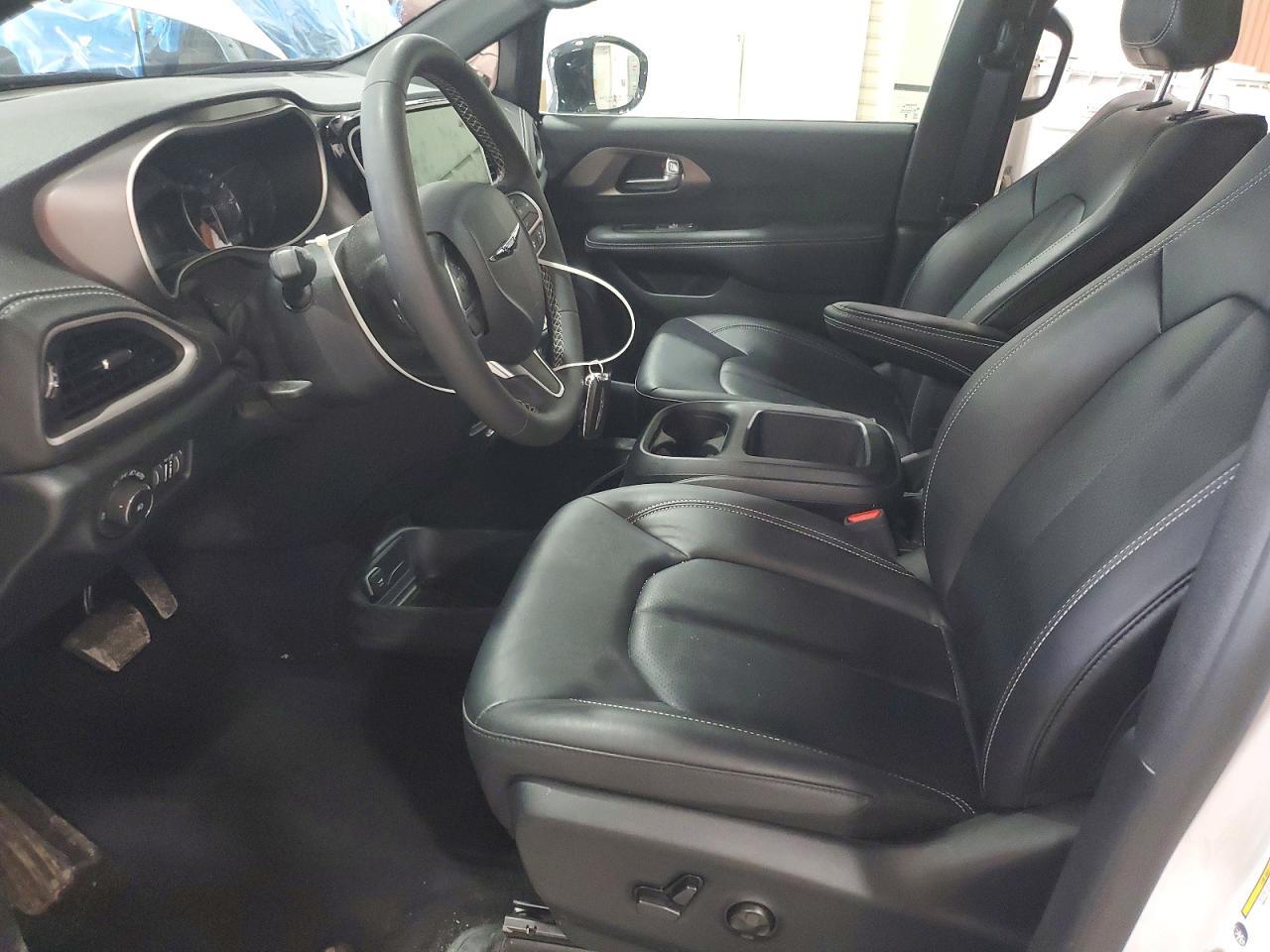2025 Chrysler Pacifica Select - Фото 7