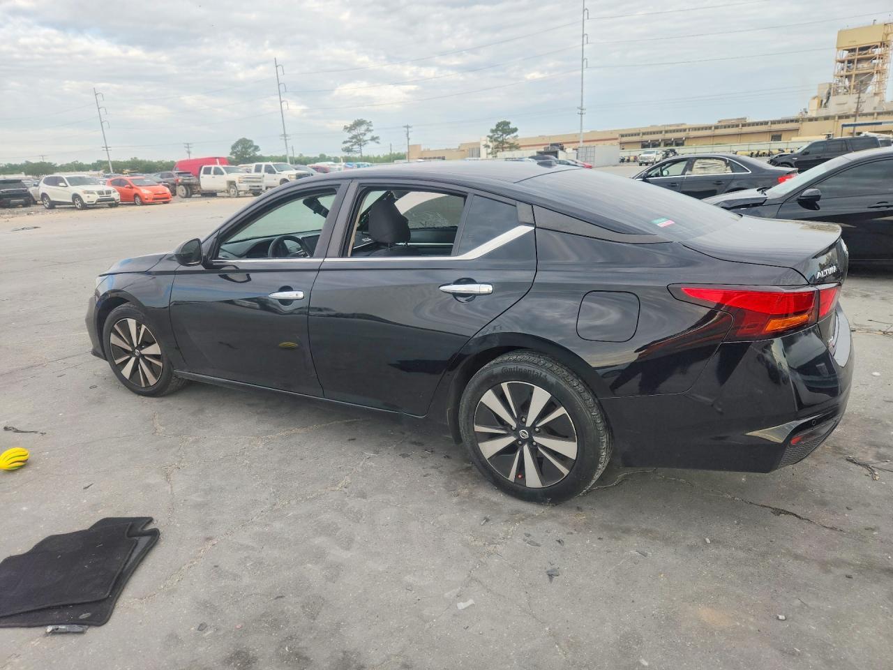 2022 Nissan Altima Sv - Image 2