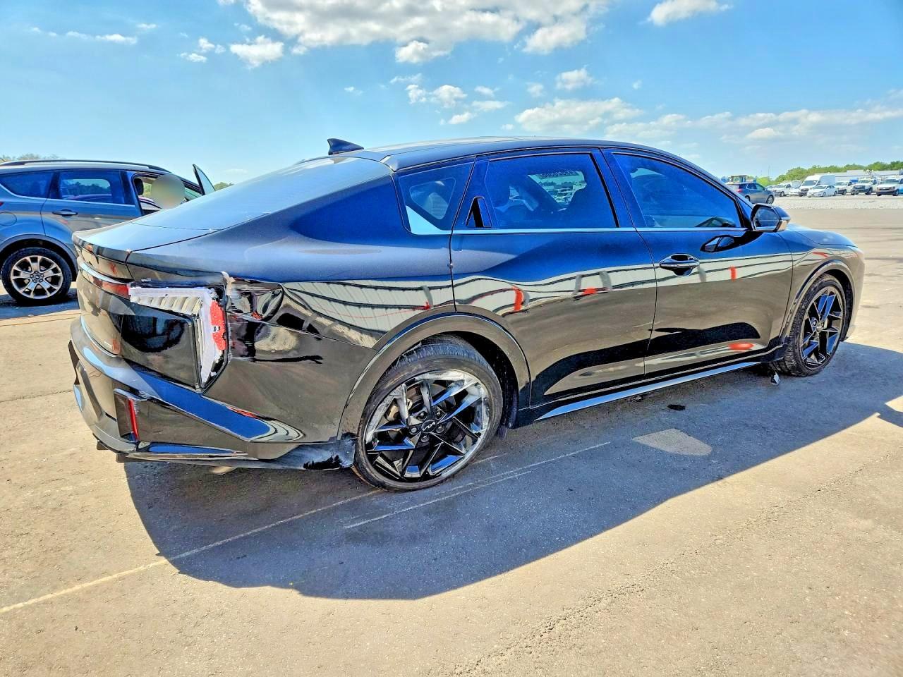 2025 Kia K4 Gt-Line Turbo - Image 3