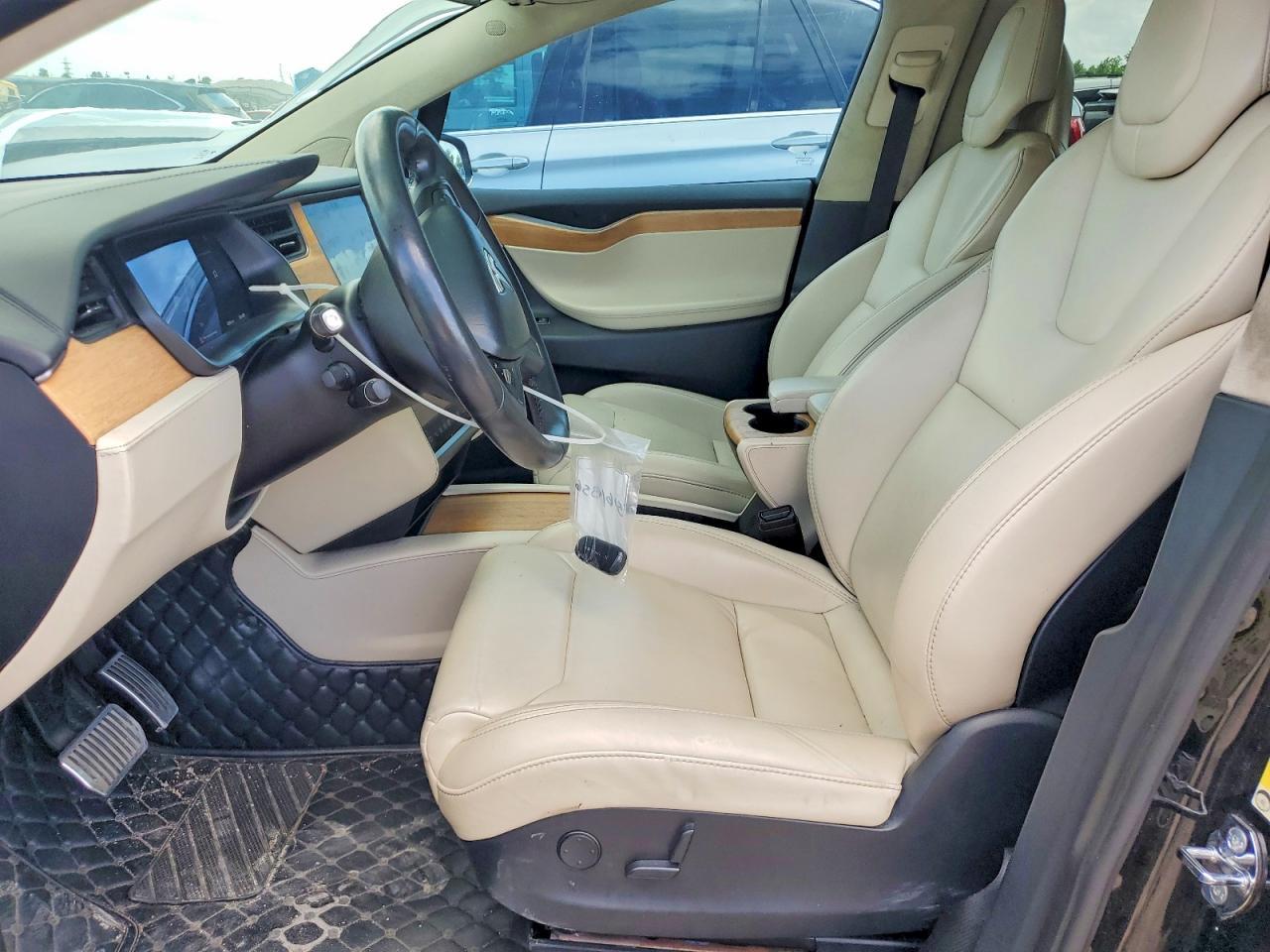 2018 Tesla Model X - Фото 7