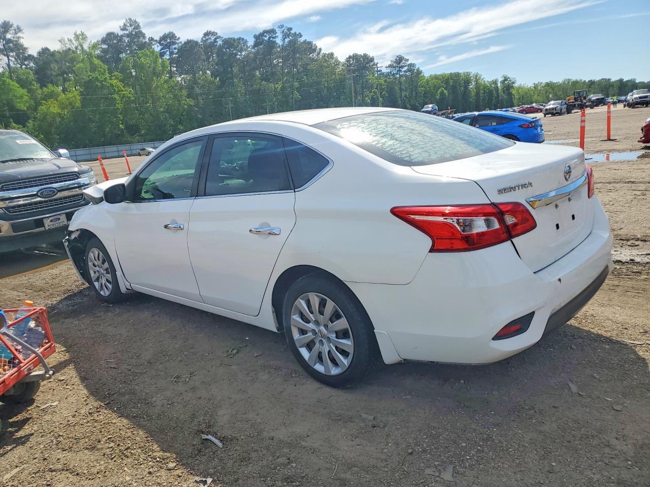 2019 Nissan Sentra S - Фото 2
