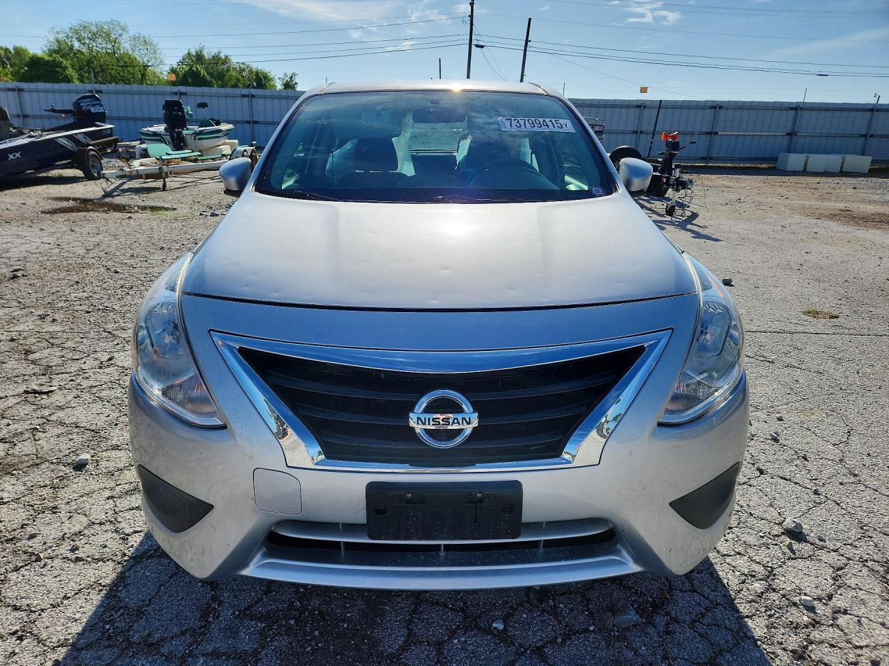 2019 Niss Versa Sv - Image 5