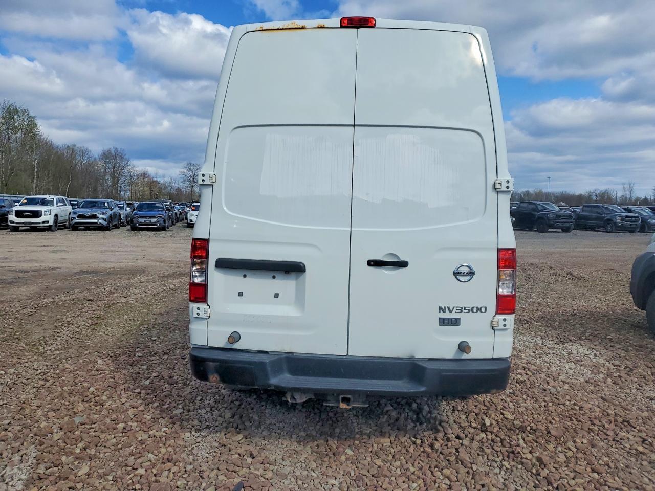 2015 Nissan Nv 3500 Hd S - Image 6
