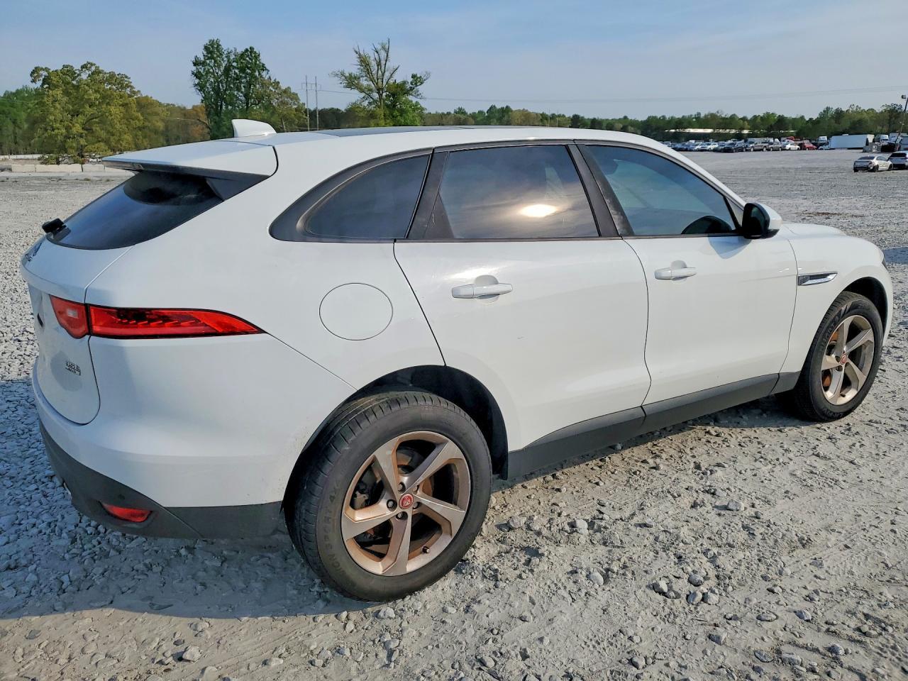 2017 Jaguar F-Pace Premium - Фото 3