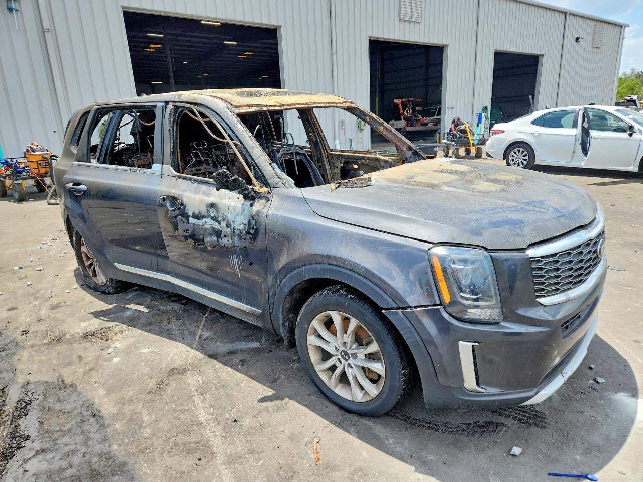 2021 Kia Telluride Lx - Фото 4