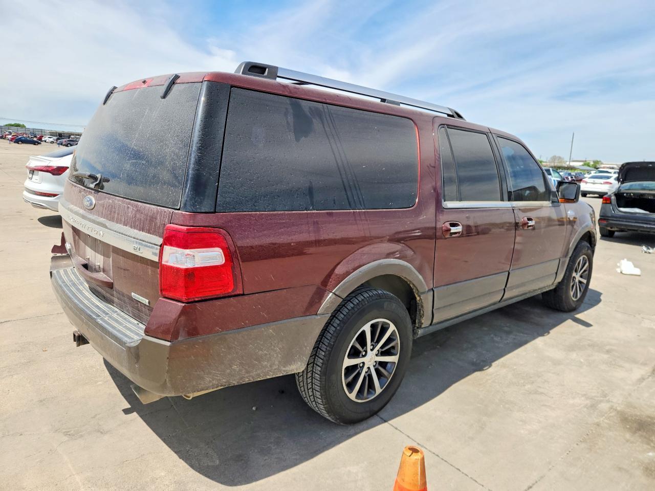 2015 Ford Expedition El Xlt - Image 3