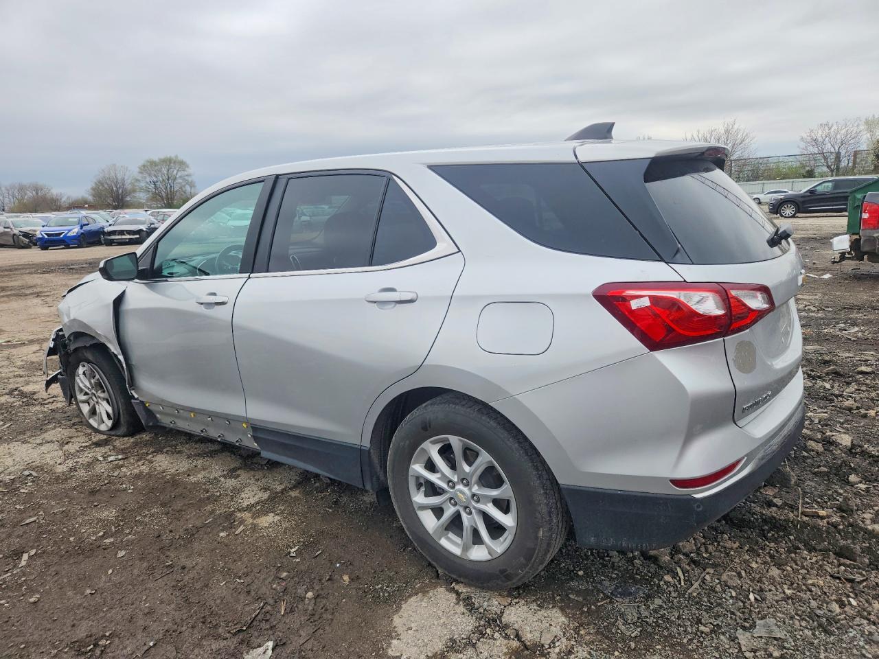 2021 Chevrolet Equinox Lt - Image 2