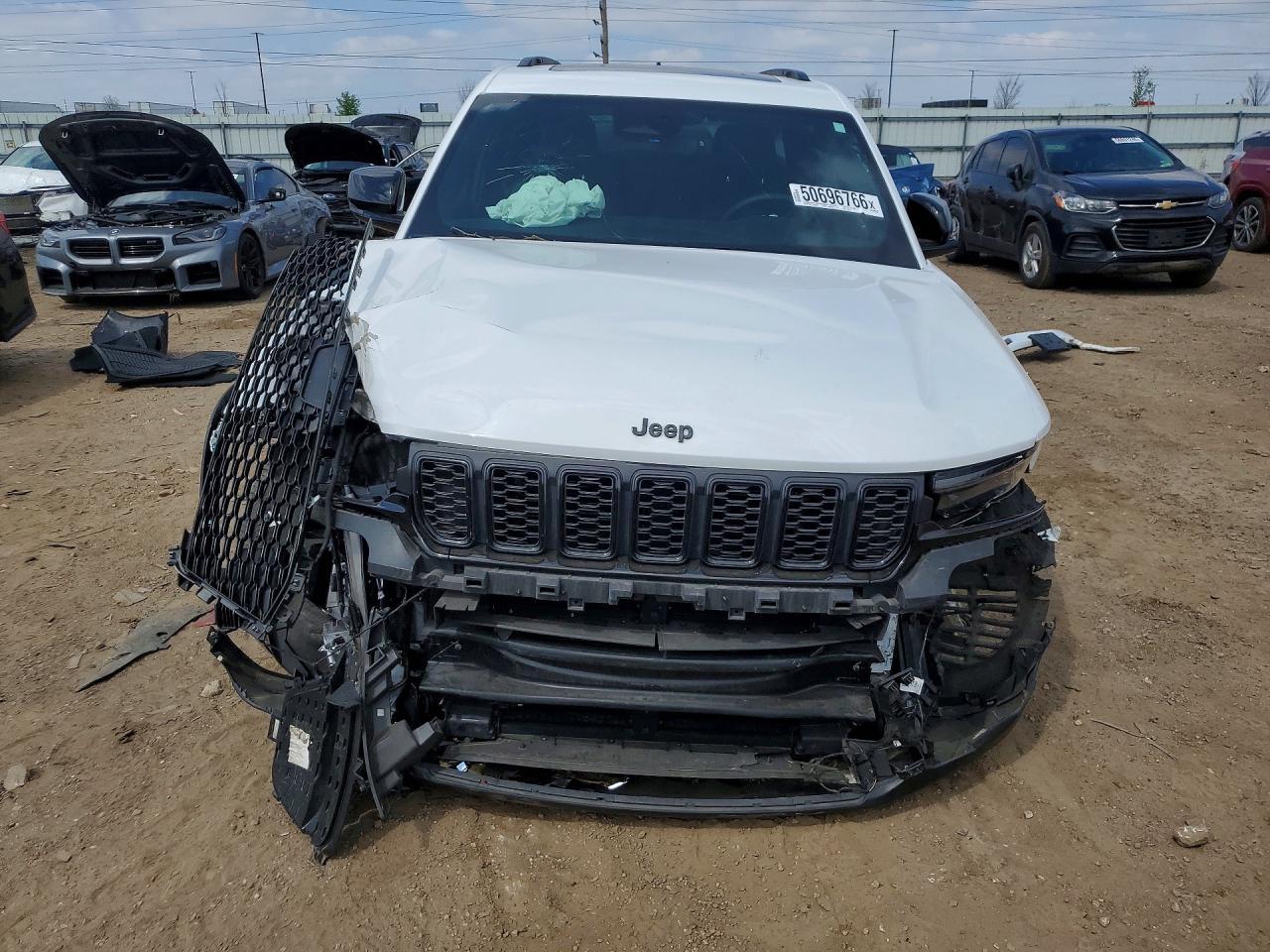2023 Jeep Grand Cherokee - Фото 5