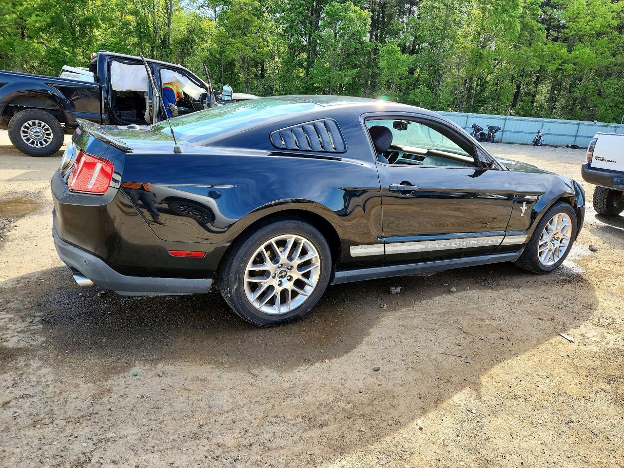 2012 Ford Mustang - Image 3