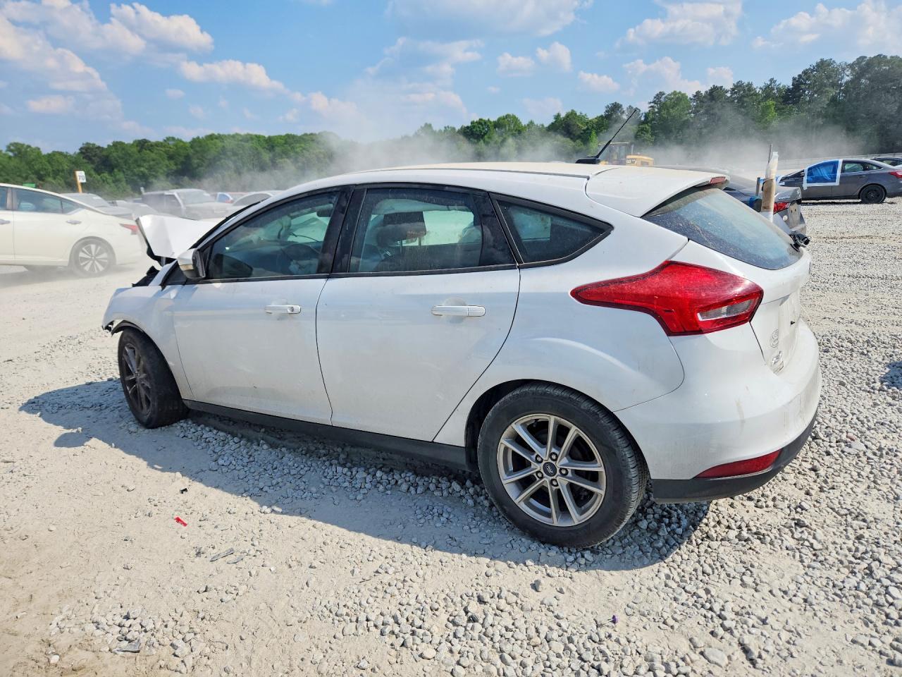 2018 Ford Focus Se - Image 2