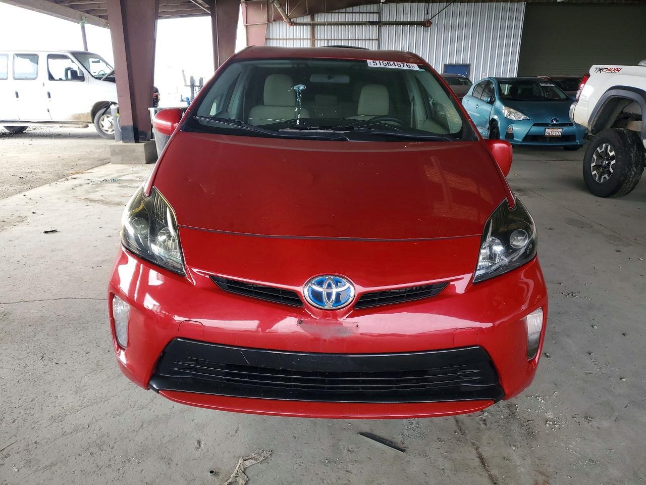 2012 Toyota Prius Two - Фото 5