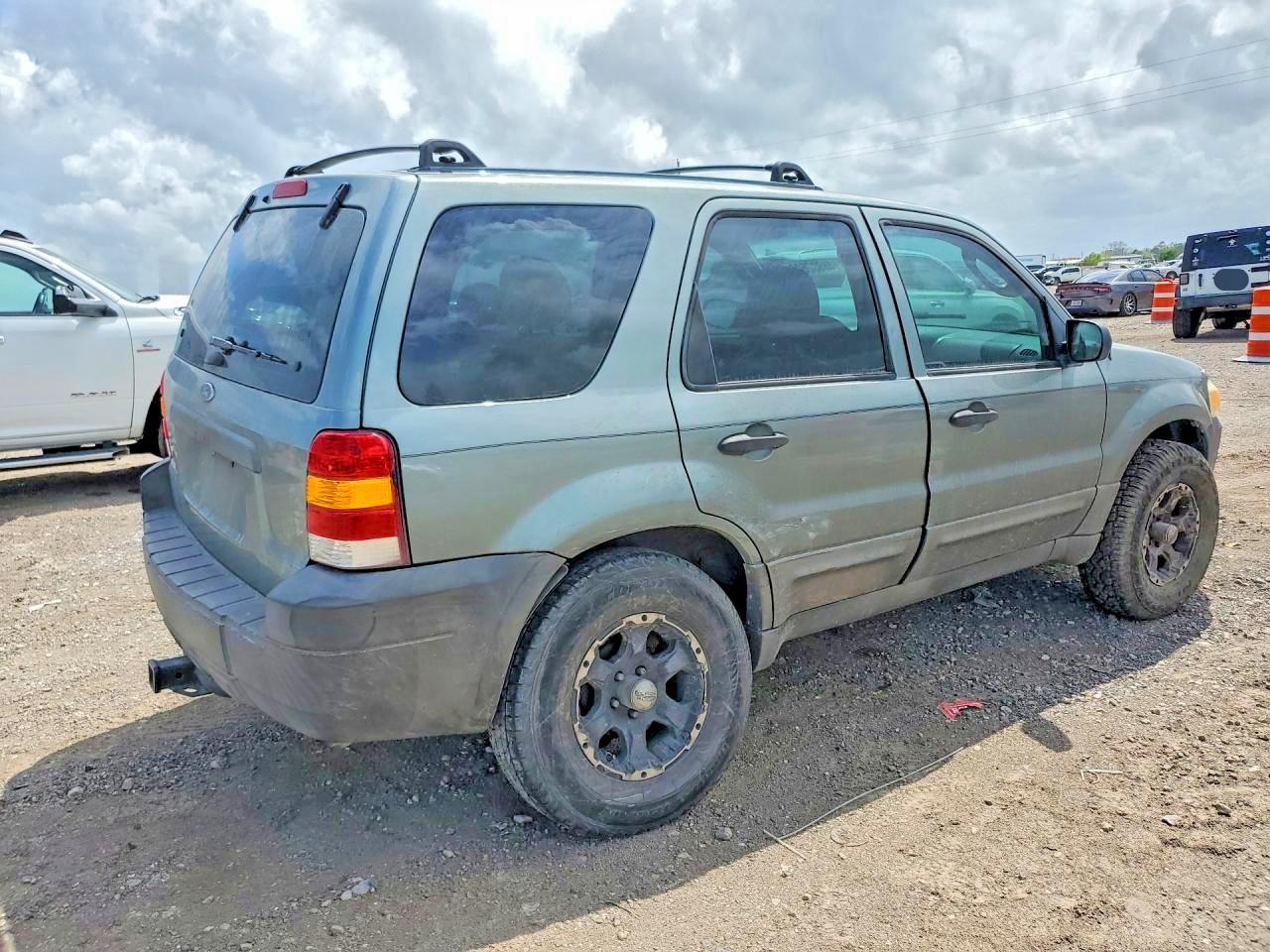 2006 Ford Escape Xls - Фото 3