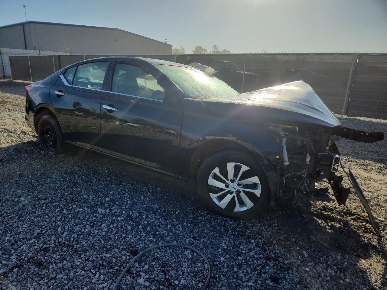 2019 Nissan Altima S - Фото 4