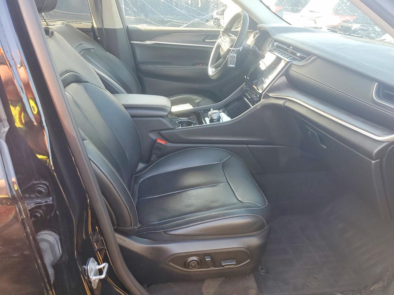 2023 Jeep Grand Cherokee L Limited - Image 7