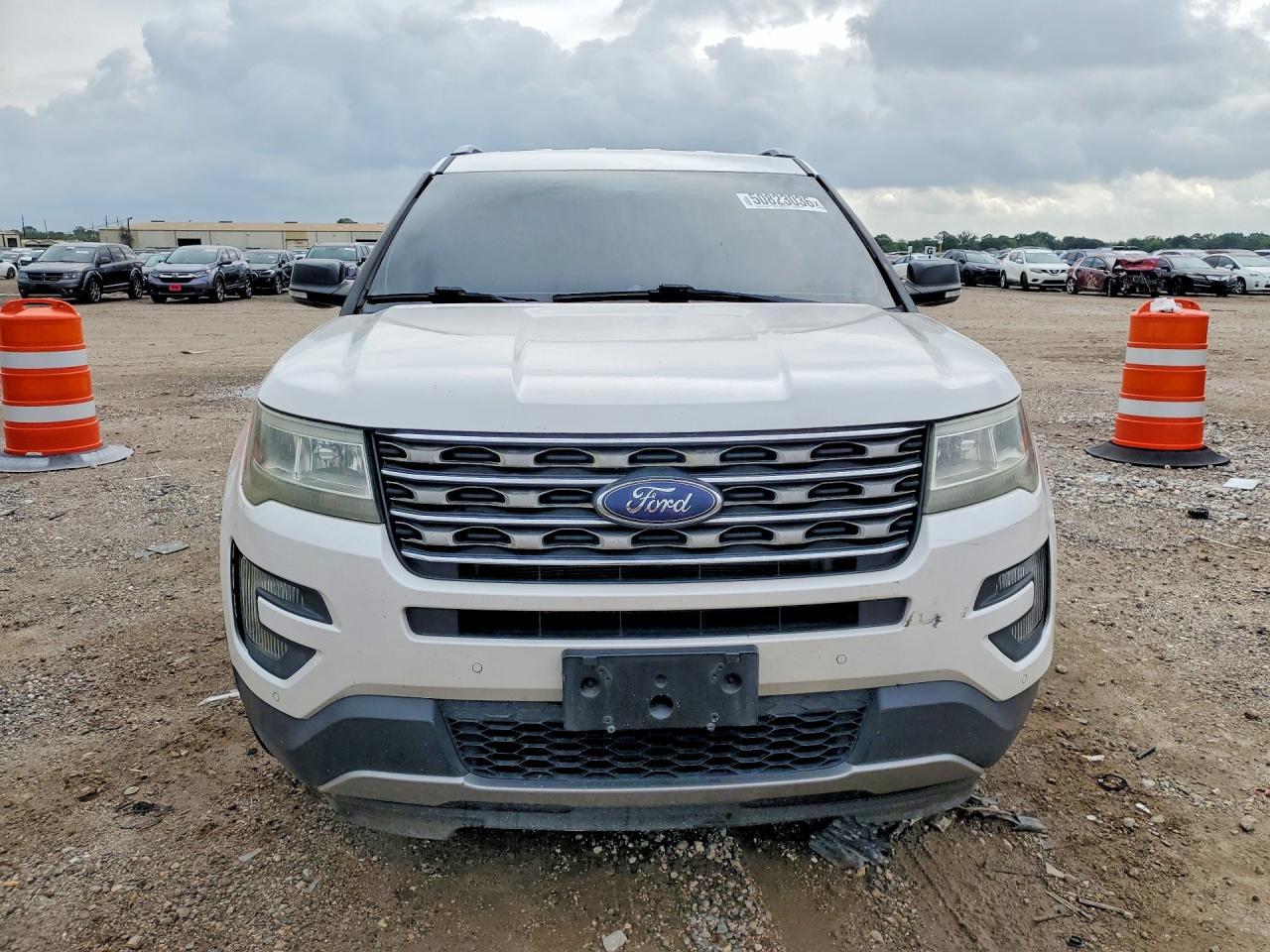 2016 Ford Explorer Xlt - Фото 5