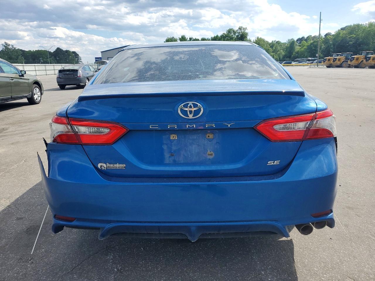 2018 Toyota Camry Se - Фото 6