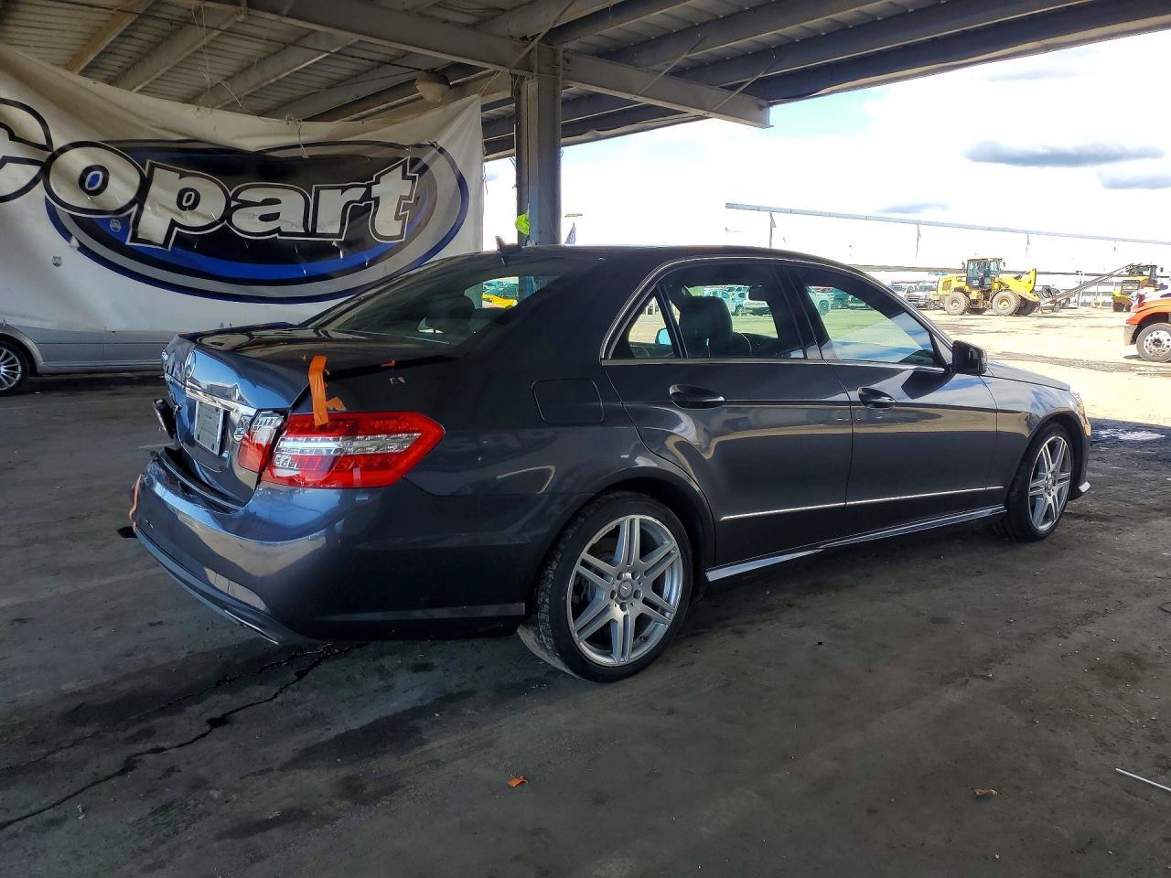 2010 Mercedes-Benz E 350 - Image 3