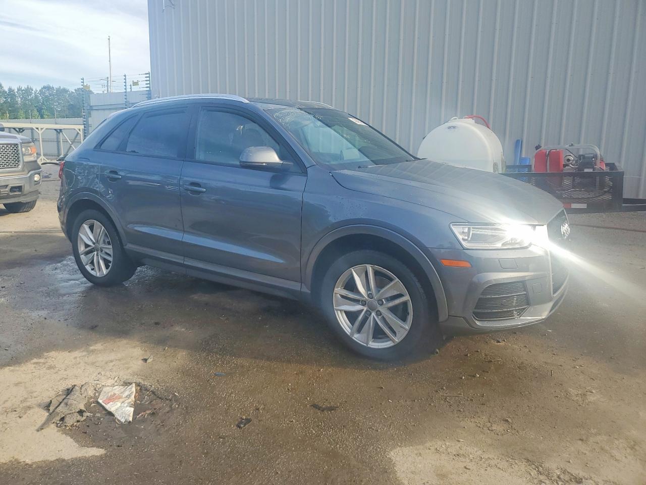 2017 Audi Q3 Premium - Image 4