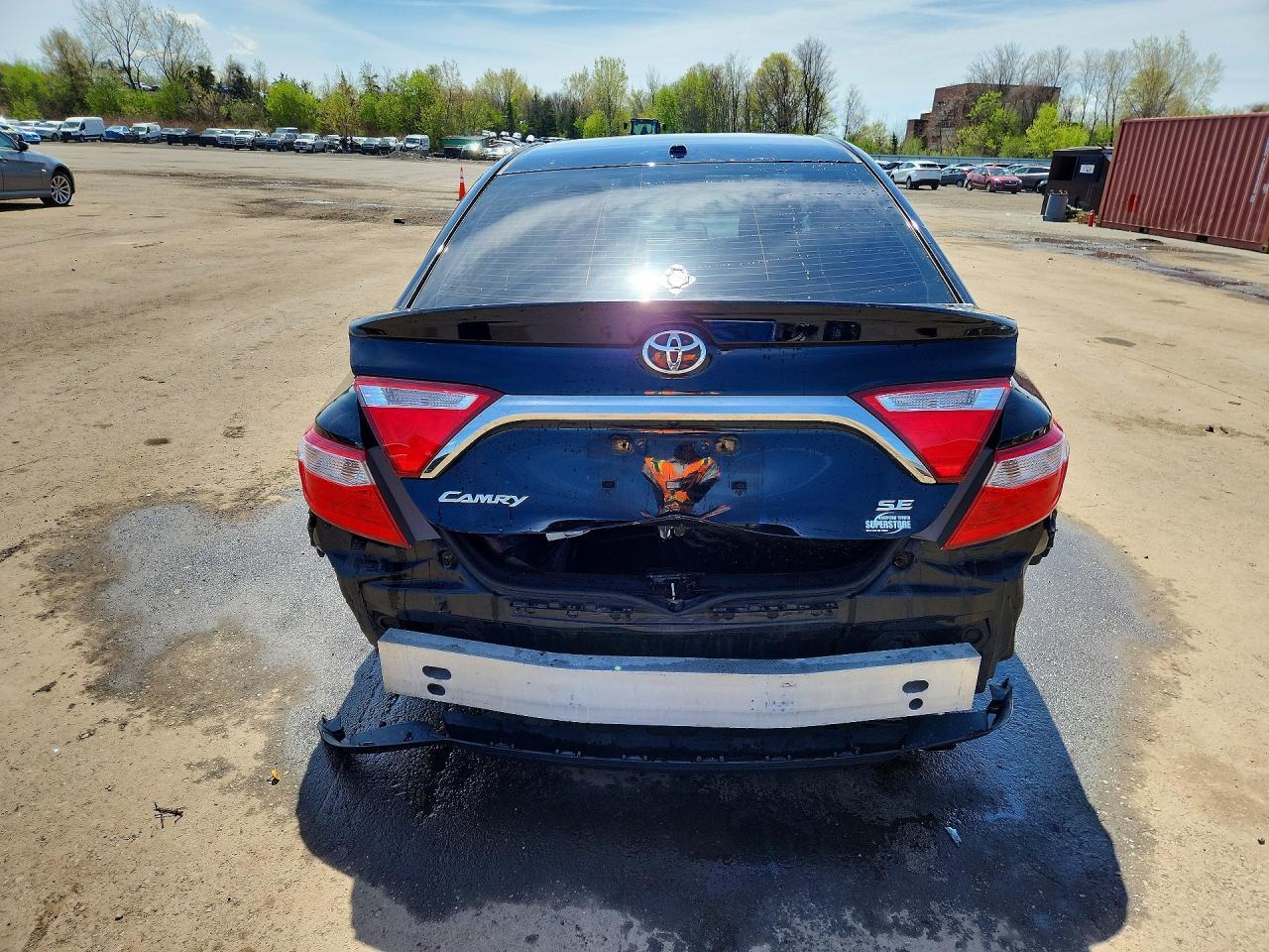 2016 Toyota Camry Se - Фото 6