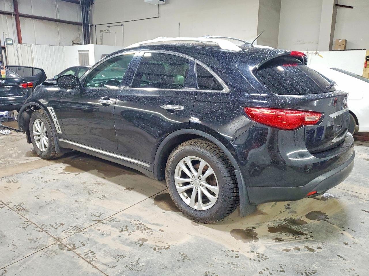 2010 Infiniti Fx35 Base - Фото 2