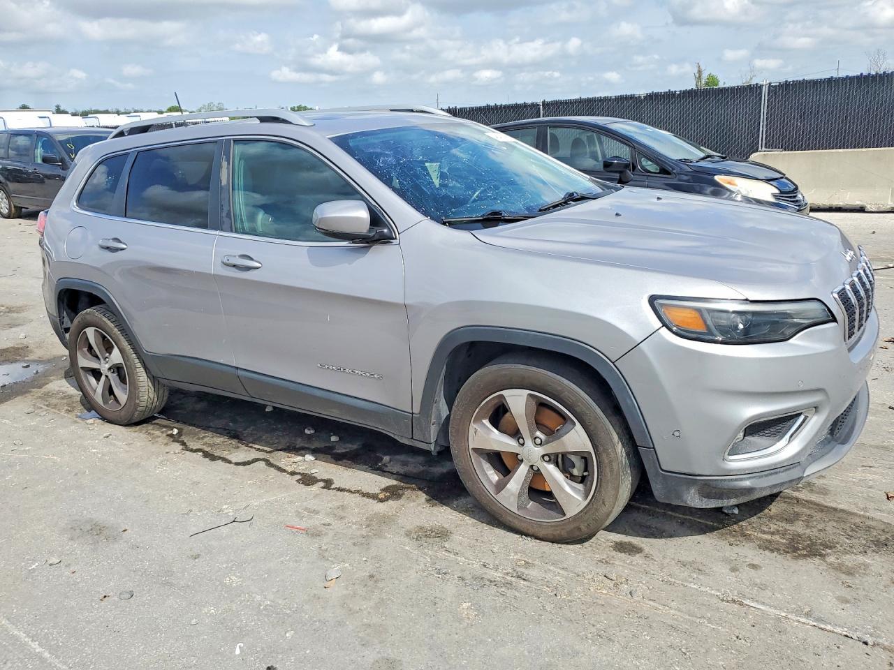 2021 Jeep Cheerokee - Image 4
