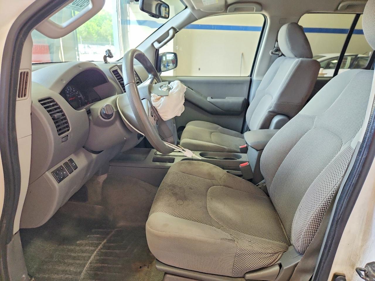 2012 Nissan Frontier S - Image 7