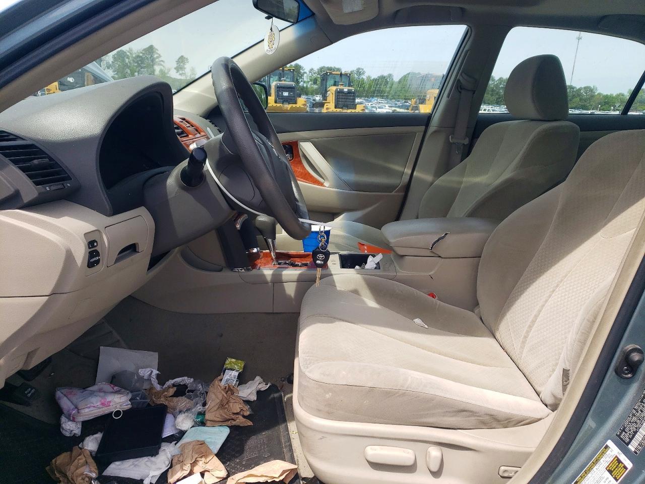 2009 Toyota Camry Le - Фото 7