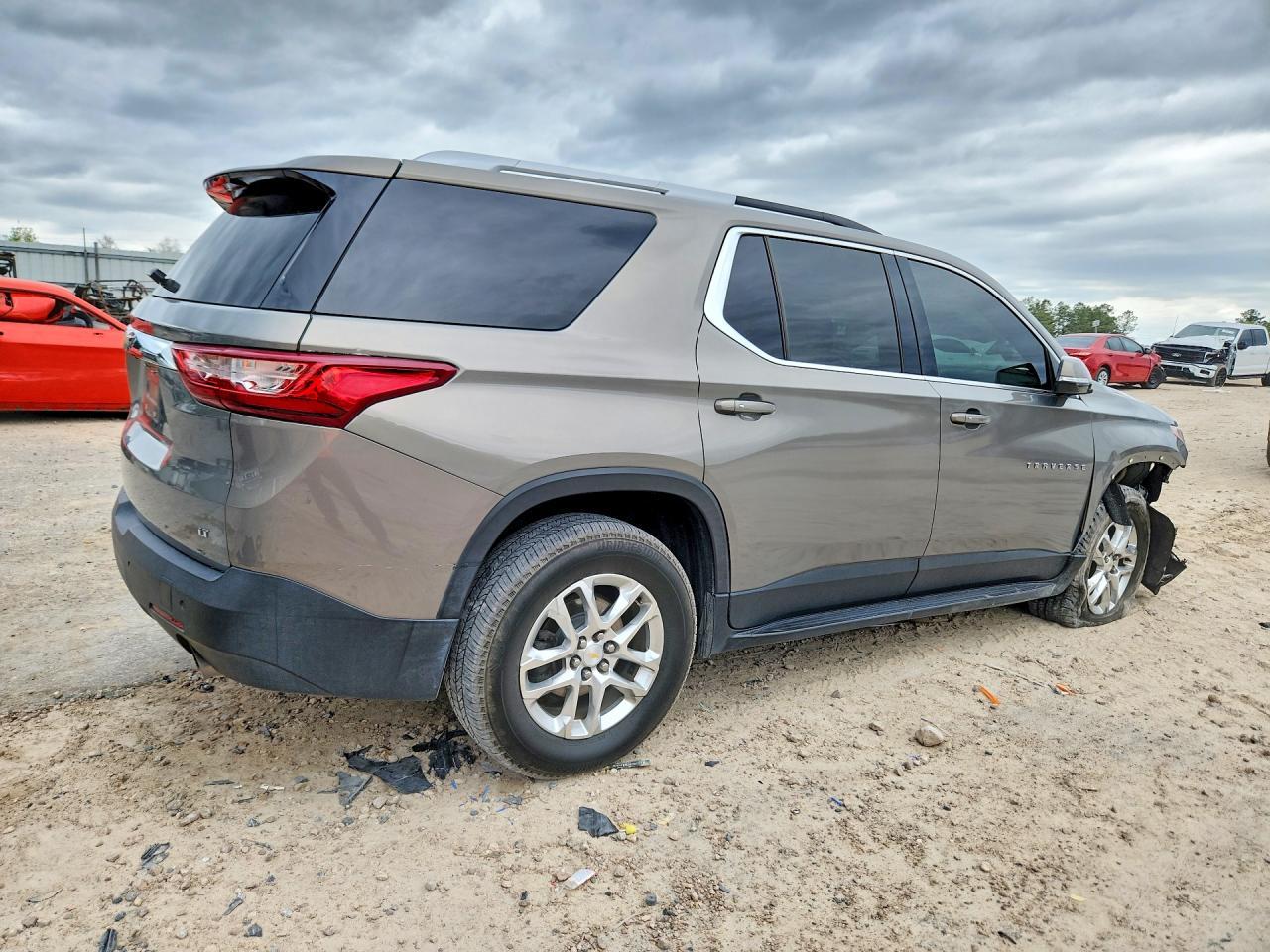 2018 Chevrolet Traverse Lt - Фото 3