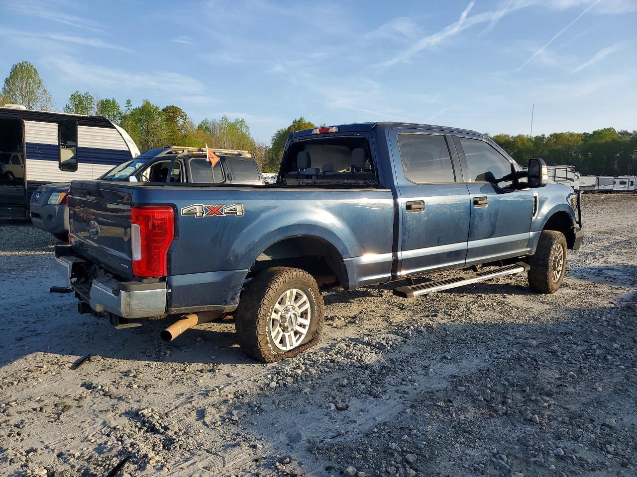 2018 Ford F250 Super Duty - Image 5