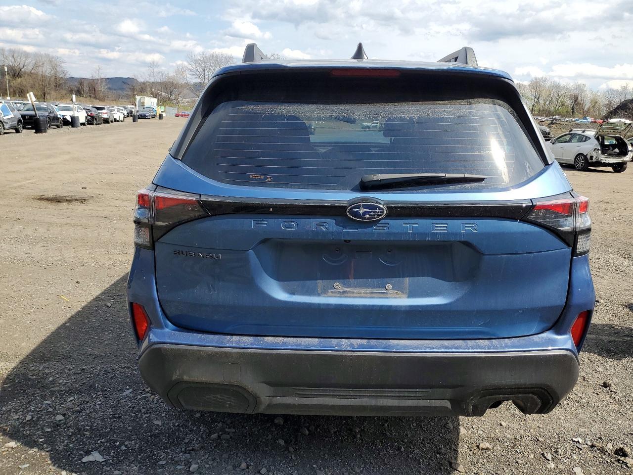 2025 Subaru Forester - Image 6