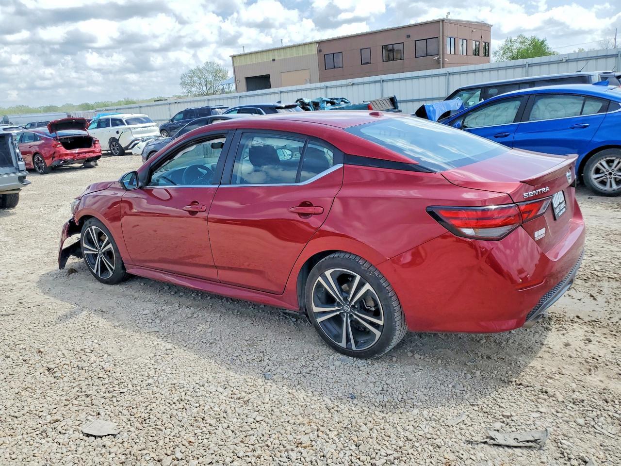 2022 Nissan Sentra - Фото 2