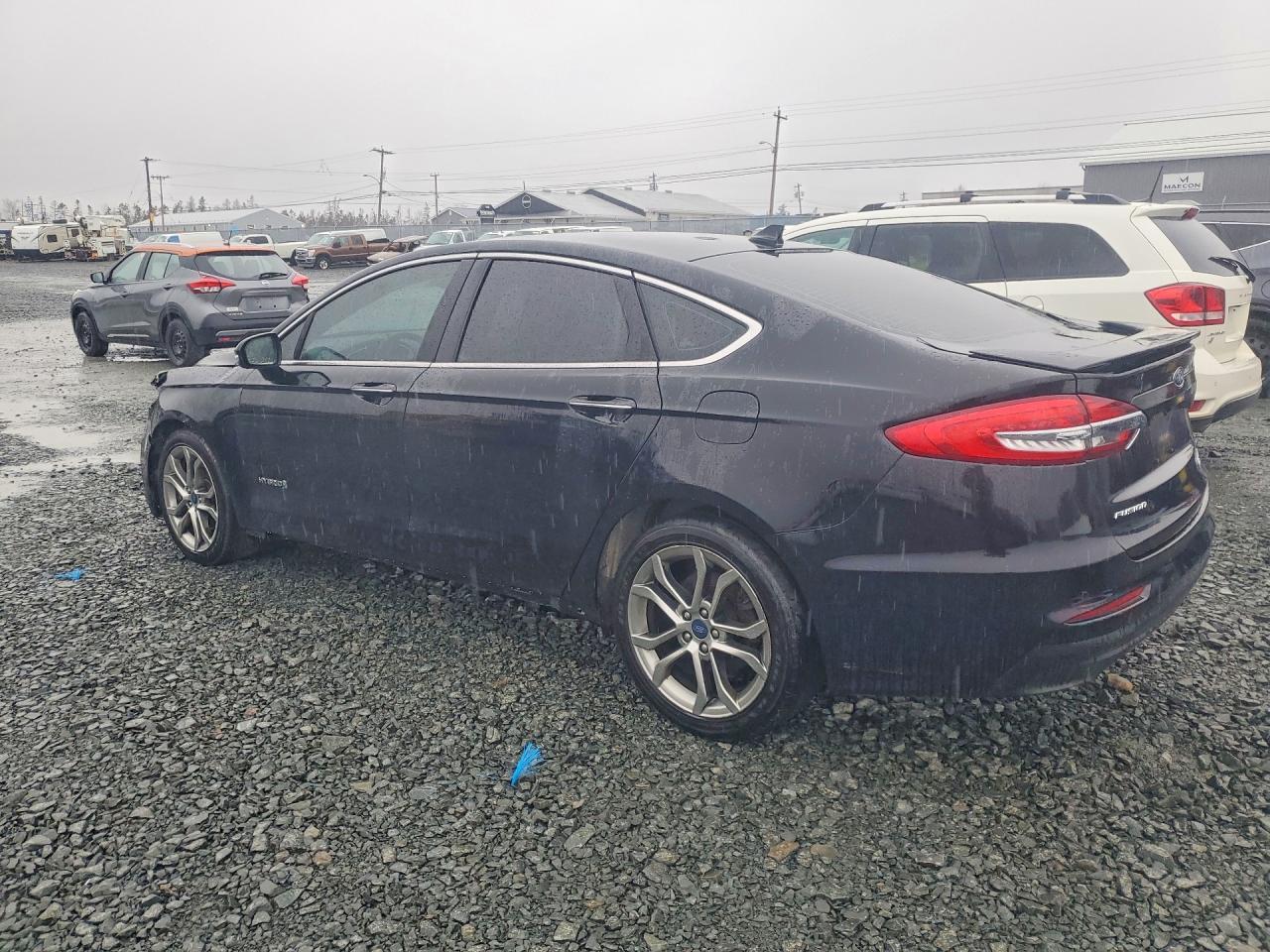 2019 Ford Fusion Titanium - Фото 2