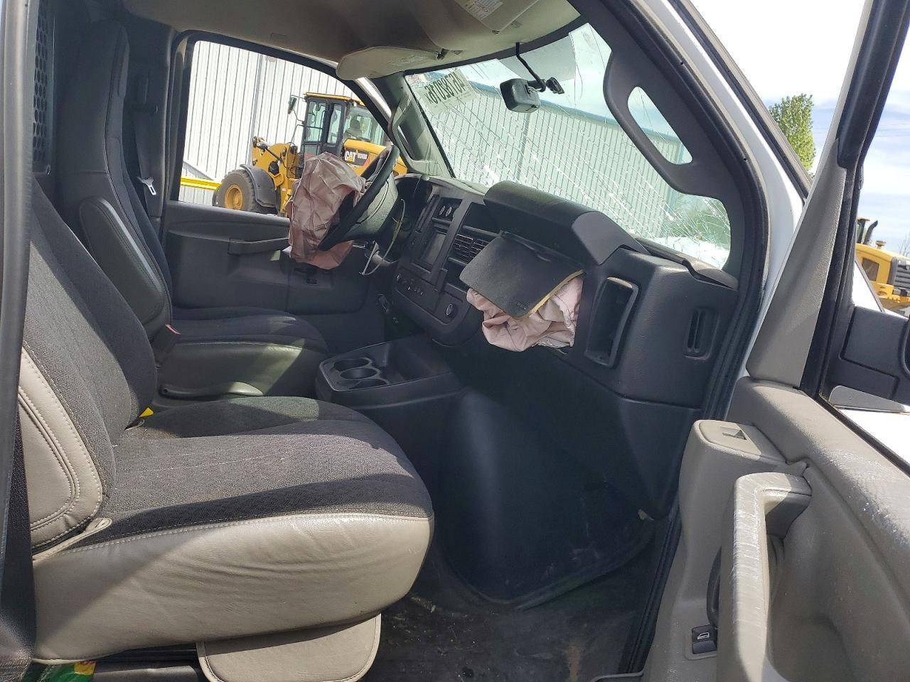 2019 Chevrolet Express 2500 Cargo Delivery Van - Image 7