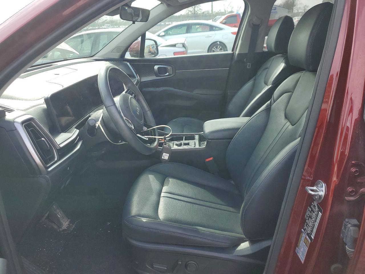2025 Kia Sorento S - Image 7