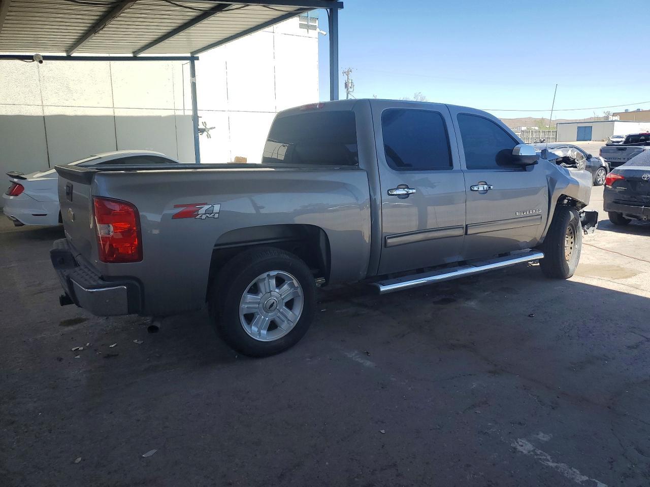 2012 Chevrolet Silverado K1500 Lt - Image 3