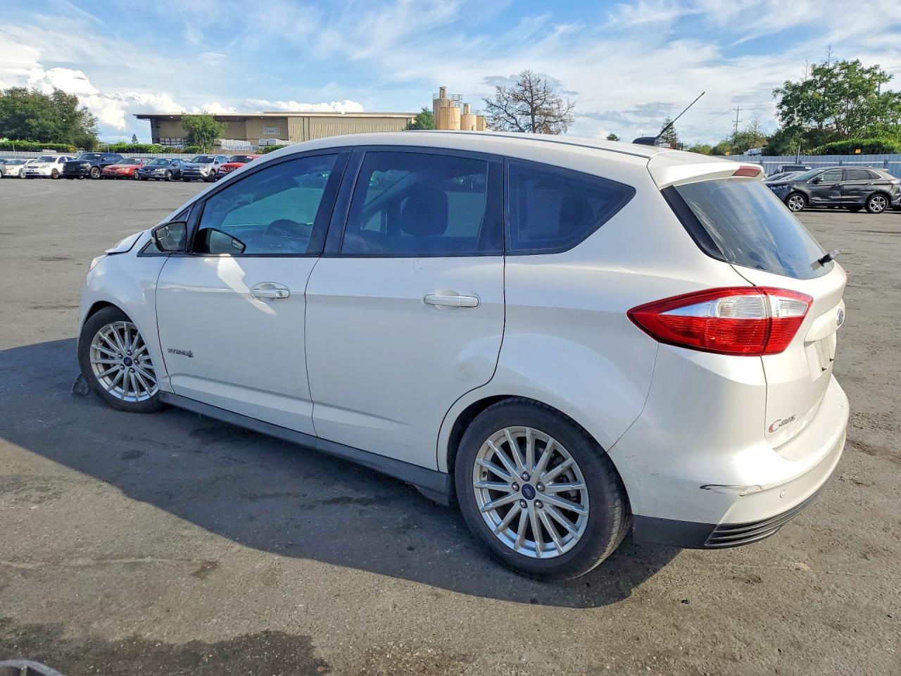 2016 Ford C-Max Se - Фото 2