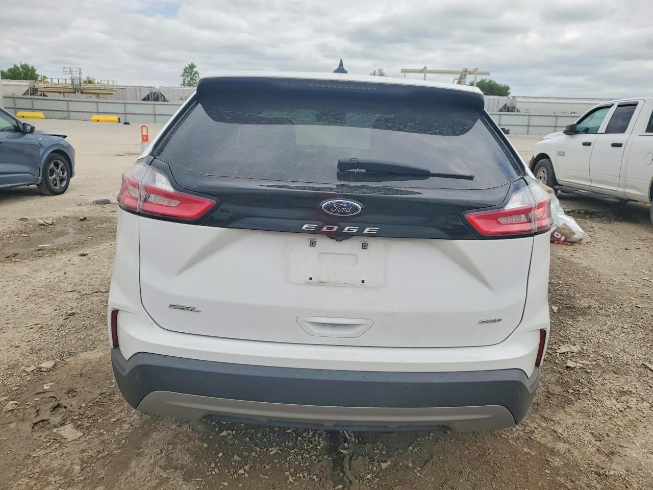 2022 Ford Edge Sel - Image 6