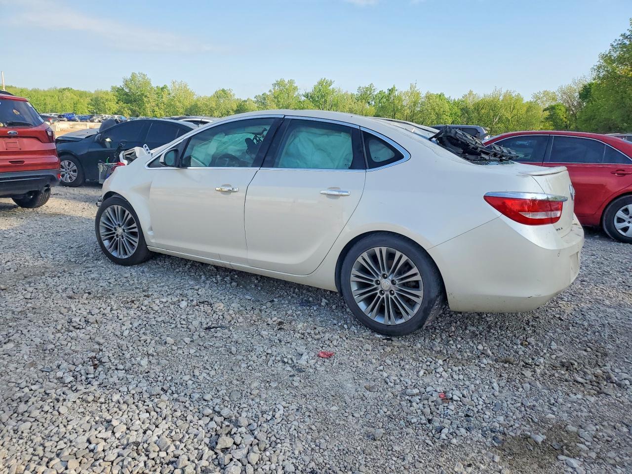 2016 Buick Verano Premium - Фото 2