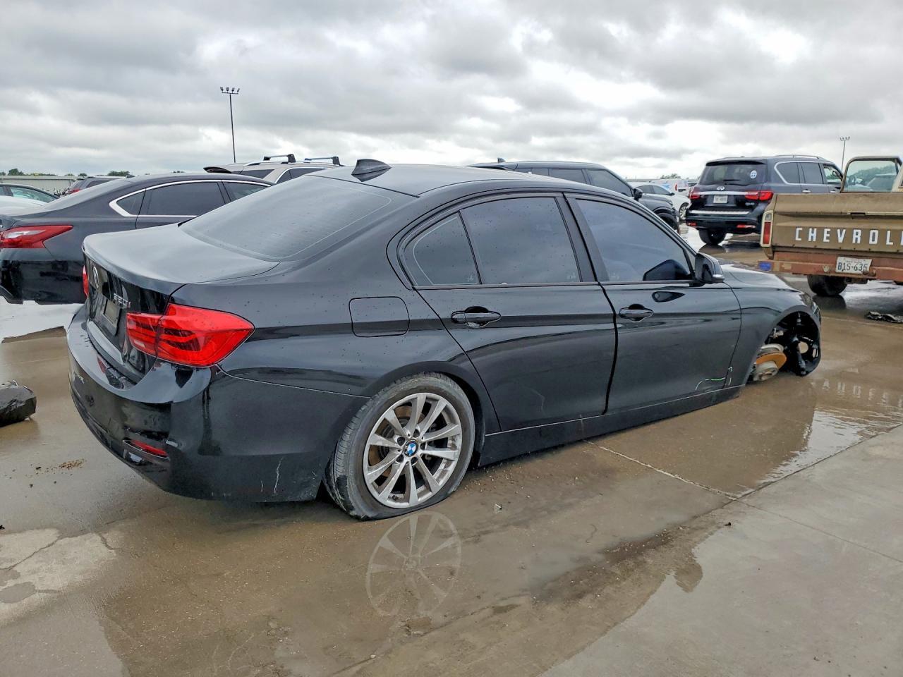 2018 BMW 320 I - Фото 3