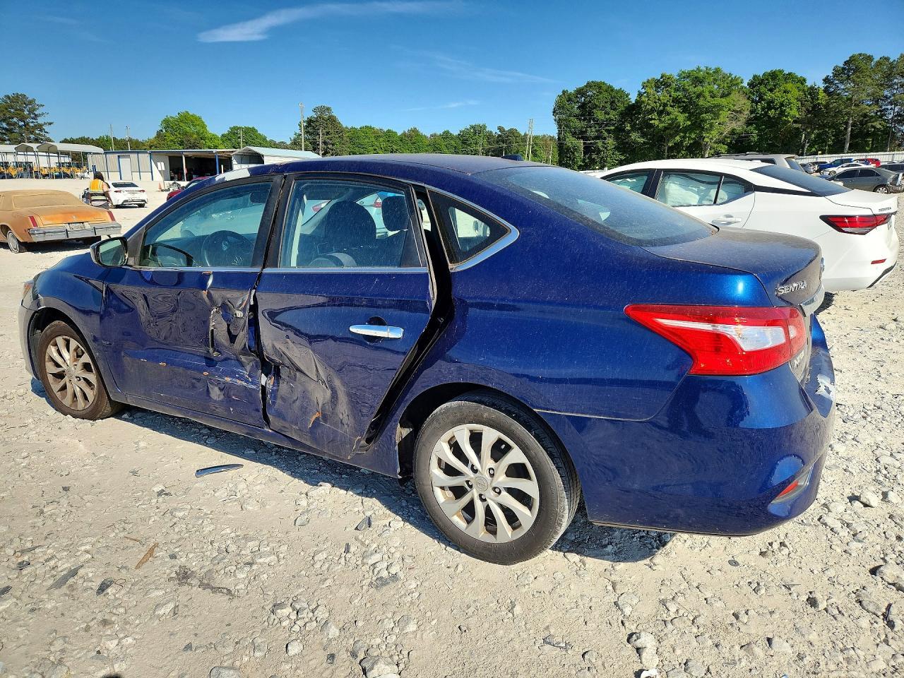 2018 Nissan Sentra Sv - Фото 2