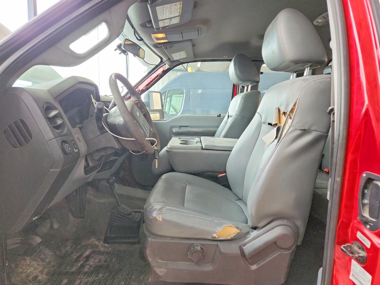 2015 Ford F250 Super Duty - Image 7