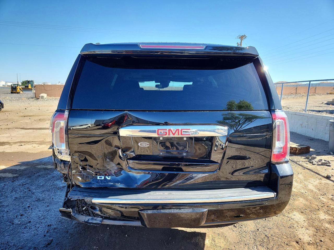 2018 GMC Yukon Denali - Фото 6