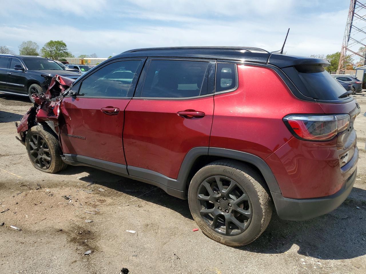 2022 Jeep Compass Latitude - Фото 2
