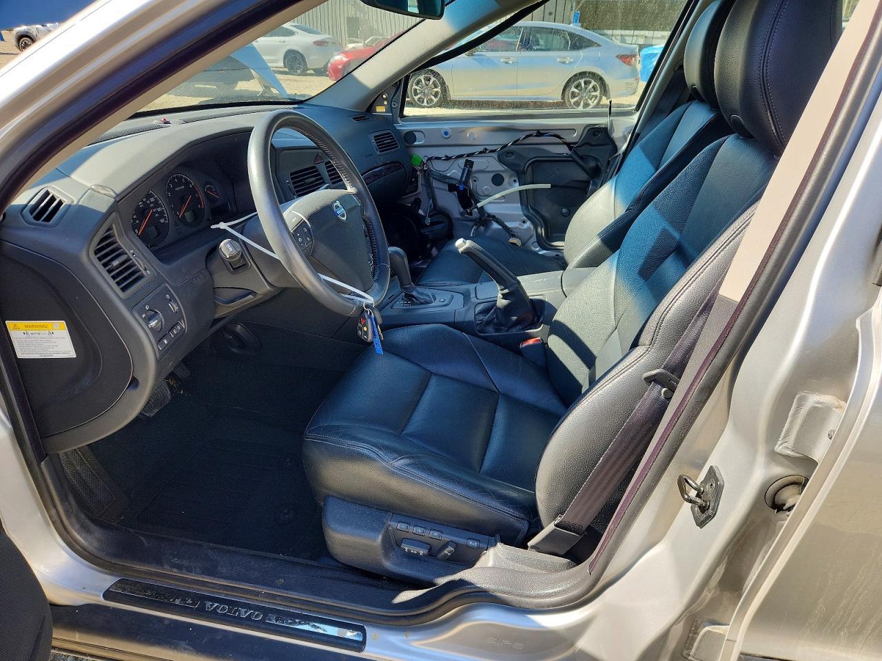 2003 Volvo S60 2.5T - Фото 7