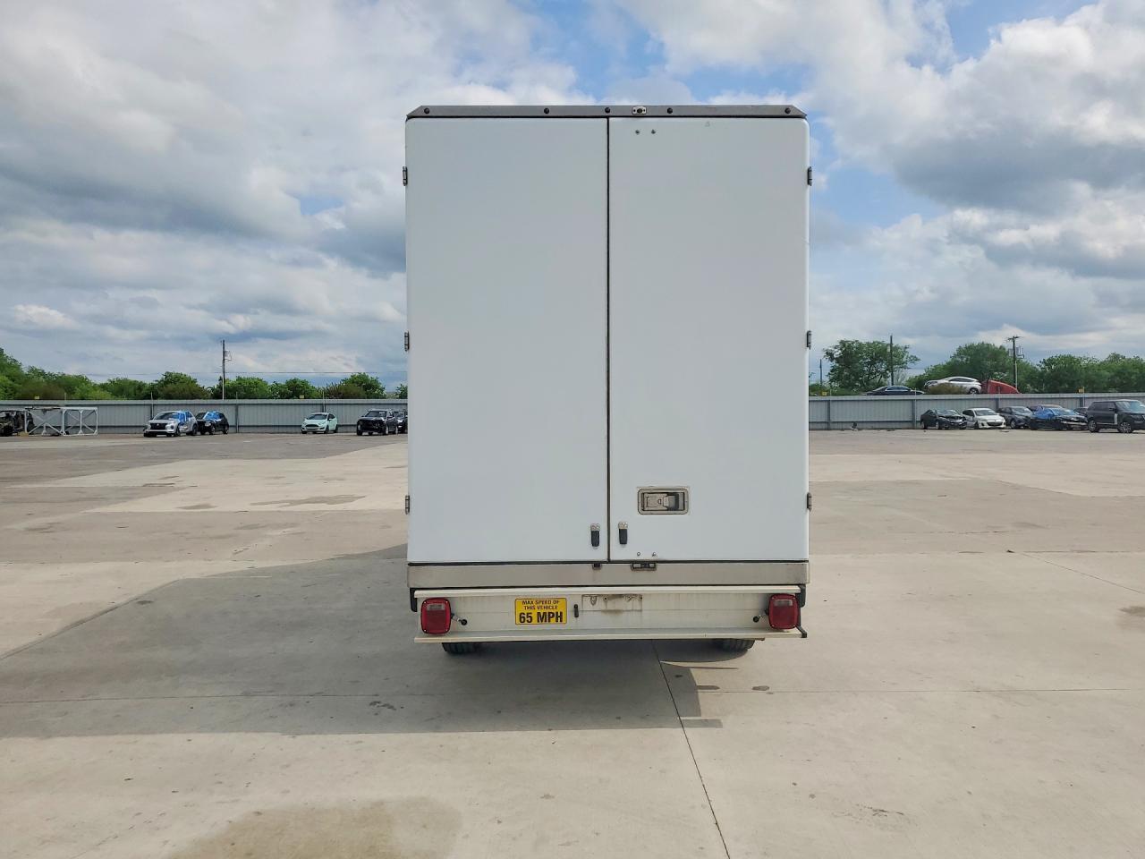 2022 Ford Transit Delivery Truck - Image 6