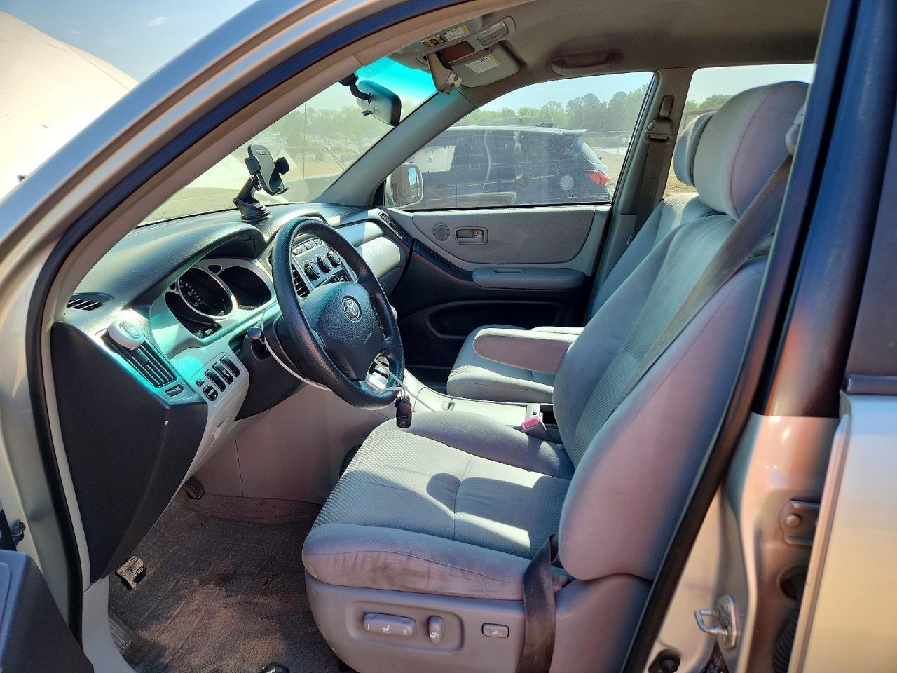 2004 Toyota Highlander Base - Фото 7