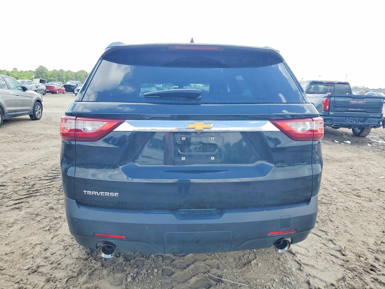 2019 Chevrolet Traverse Ls - Image 6
